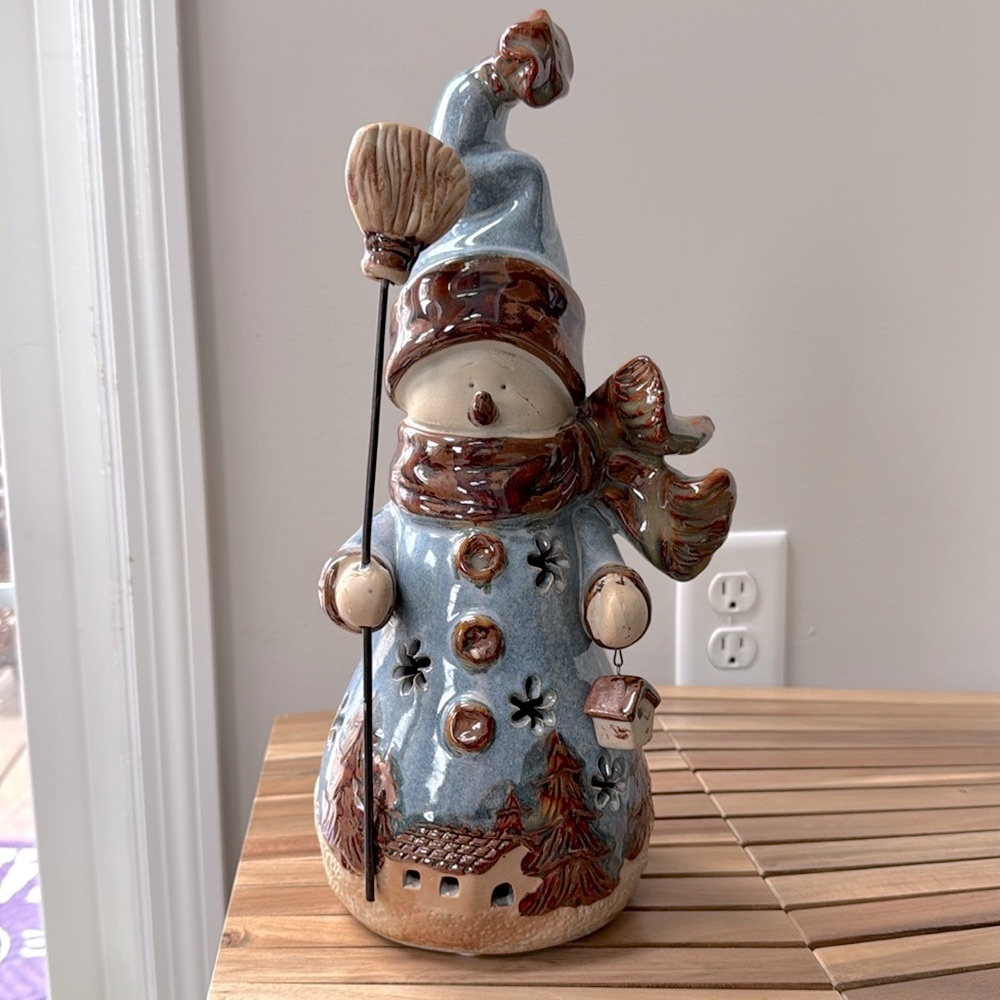 Vintage Kohl’s 13.5” Ceramic Snowman W/ Metal Broomstick and Dangling Birdhouse